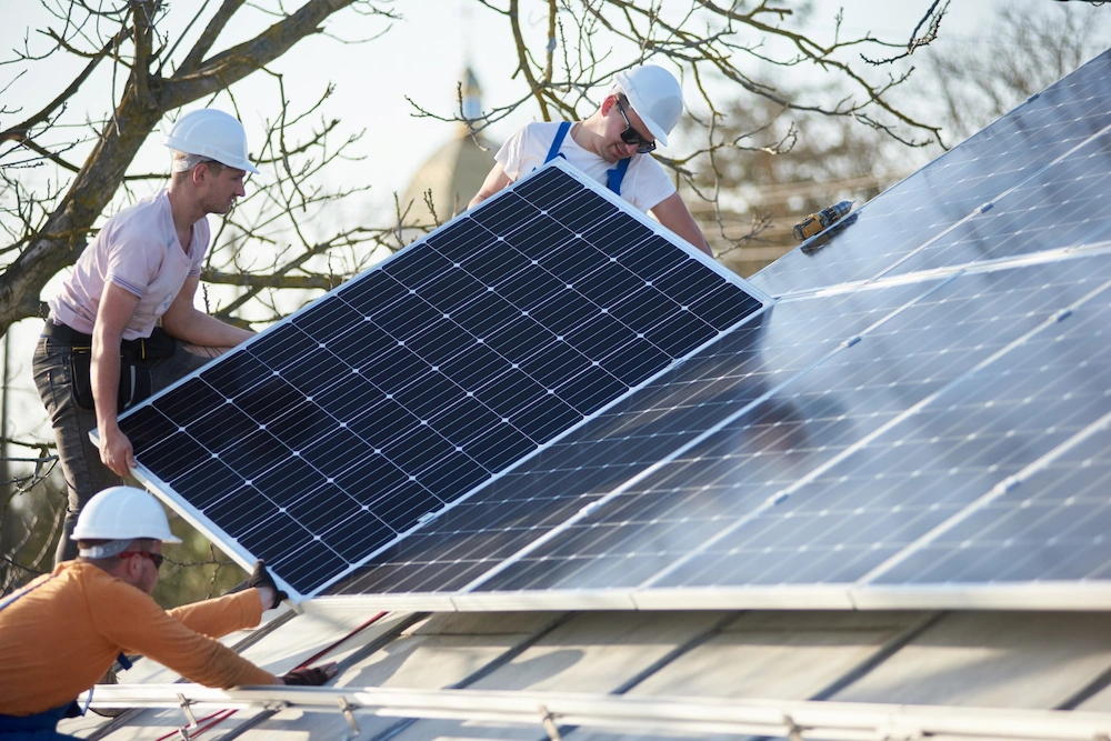 LENA Elektrik Hamburg | installing solar photovoltaic panel system on roof 2023 11 27 05 32 13 utc Gross